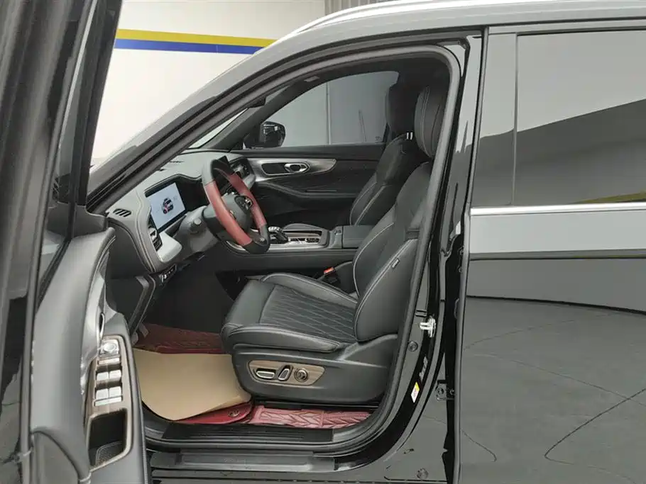 GAC Trumpchi Trumpchi GS8 2025 Pilot Series 2.0TGDI 2WD Luxury Edition 5-seater фото 9