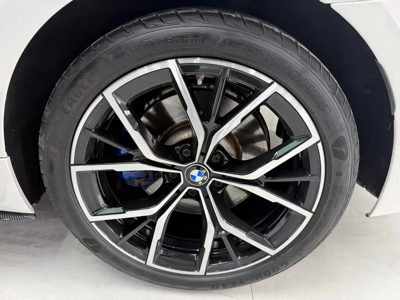BMW 5 Series (Import) 2020 530i M Sport Package фото 9