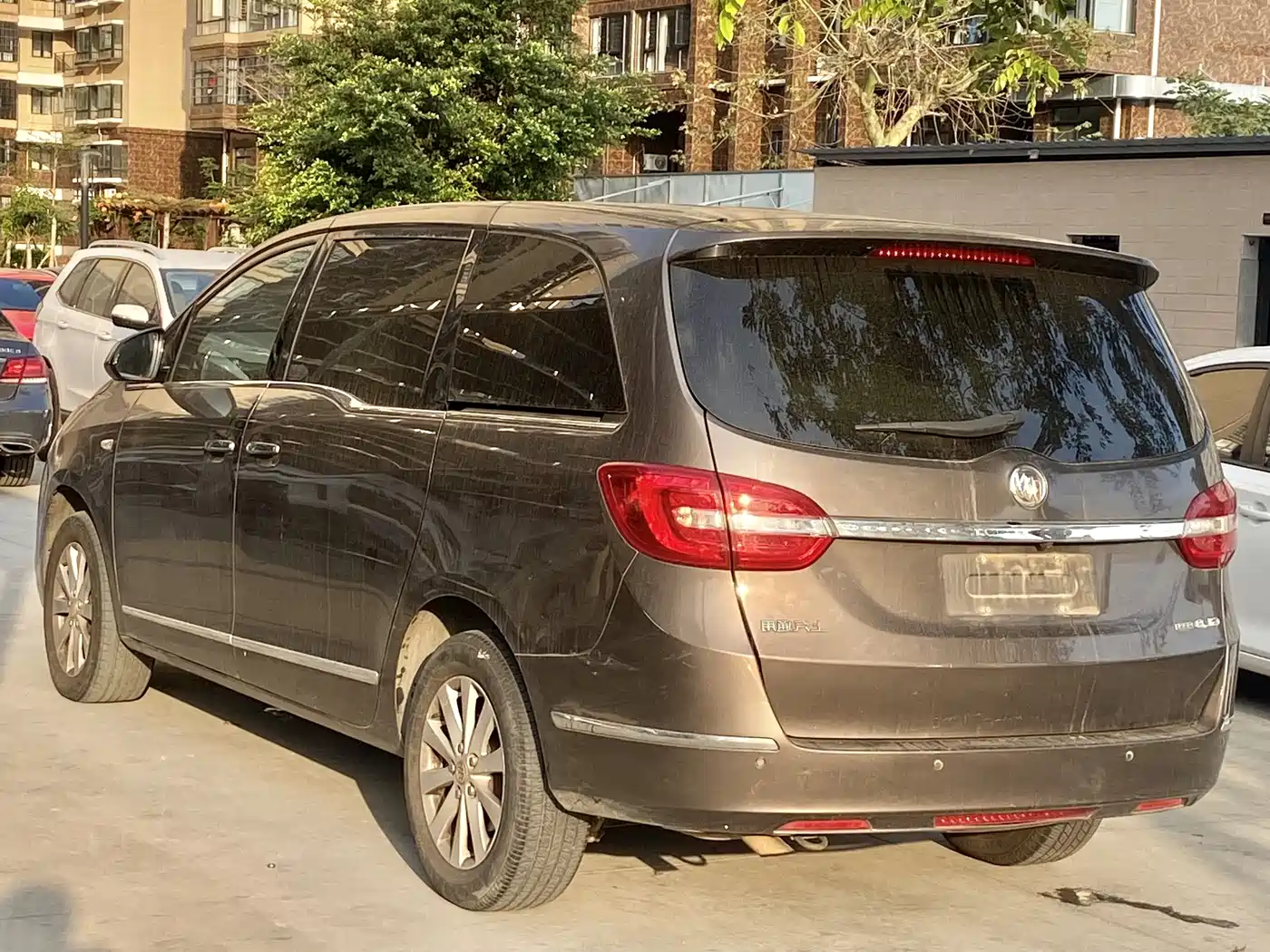 Buick GL8 2017 25S Luxury China V фото 16