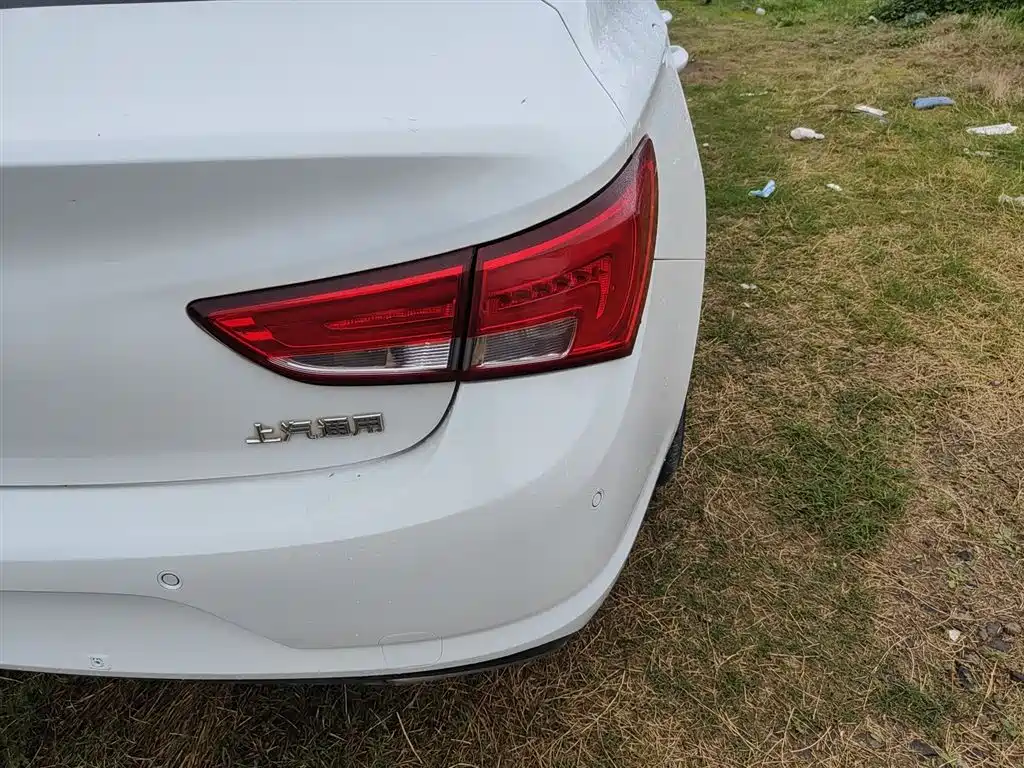 Buick Verano 2019 Sedan 20T Dual Clutch Leading фото 24