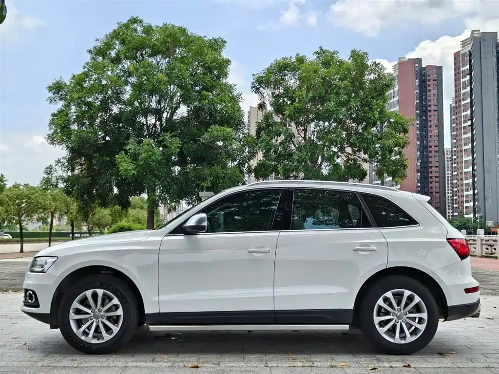 Audi Q5 2013 40 TFSI Technology фото 10