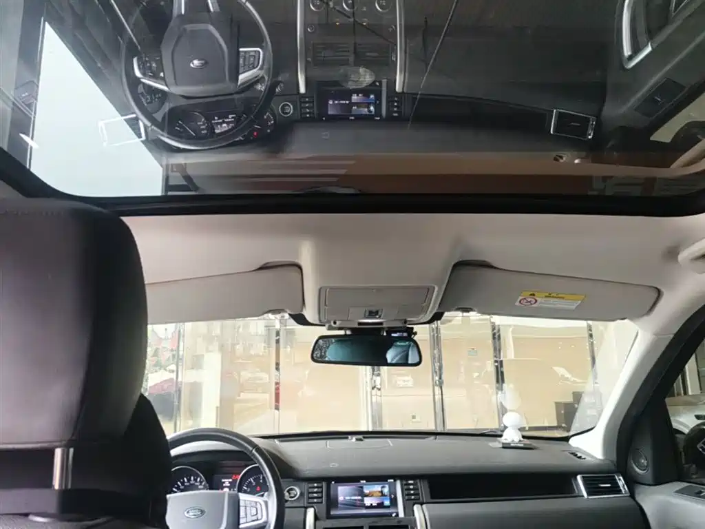 Land Rover Discovery Sport 2016 2.0T SE фото 18