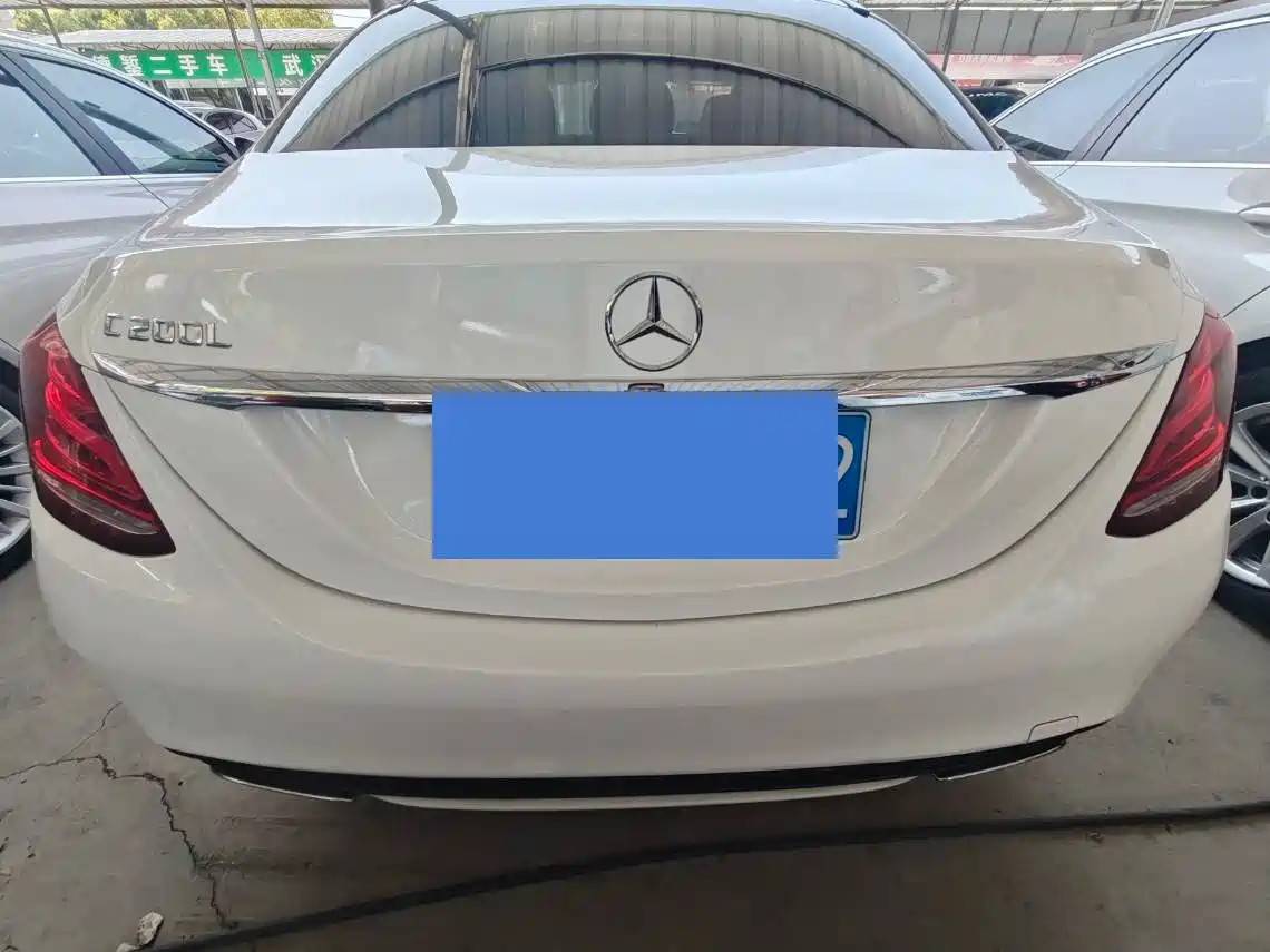 Mercedes-Benz C-Class 2015 Facelift C 200 L Sport фото 14
