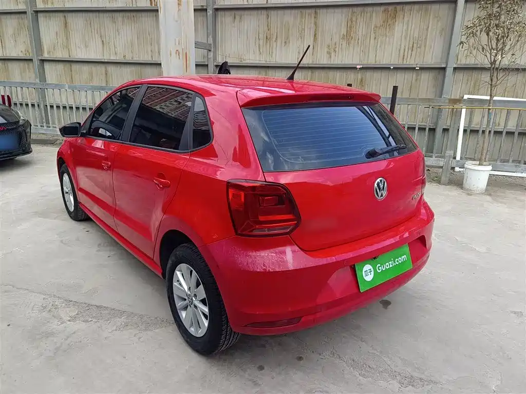 Volkswagen Polo 2016 1.4L Manual Trend фото 23