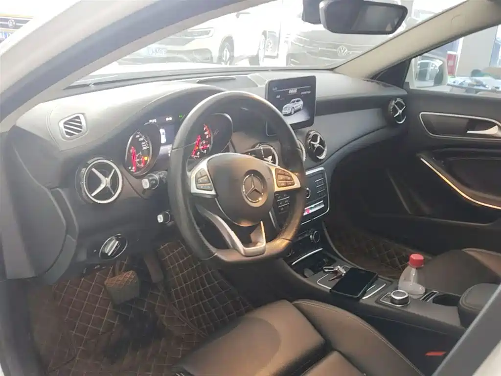 Mercedes-Benz GLA 2019 GLA 200 Fashion фото 6