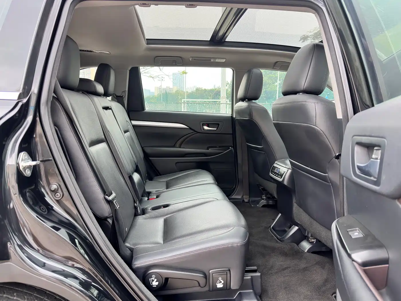 Toyota Highlander 2018 2.0T 2WD Luxury 7-Seater China VI фото 12