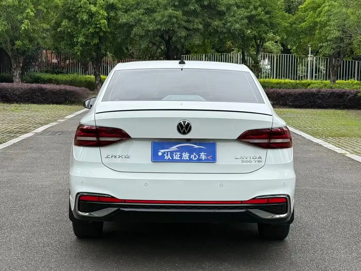Volkswagen Lavida 2024 Model 300TSI DSG Starlight Full Comfort Edition фото 17