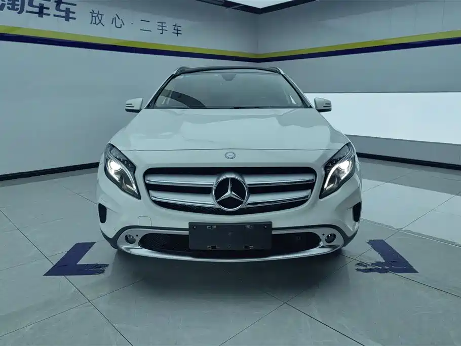 Mercedes-Benz GLA 2016 GLA 220 4MATIC Fashion фото 2