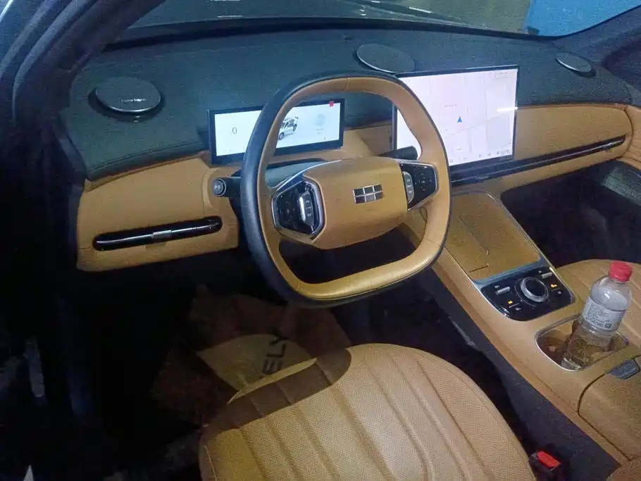 Geely Galaxy Galaxy Starship 7 EM-i 2025 2025 Model 55km Explorer Edition