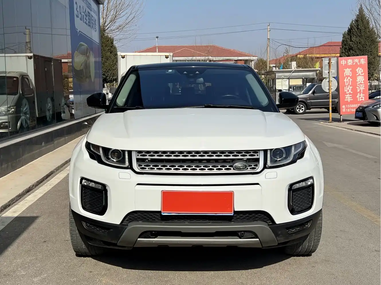 Land Rover Range Rover Evoque 2018 240PS SE Smart Edition фото 2