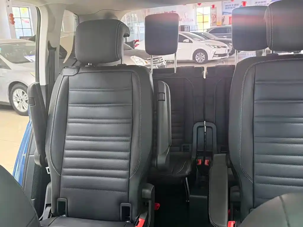 Volkswagen Touran 2023 2021 Touran L 280TSI DSG Cross Luxury 6-Seater
