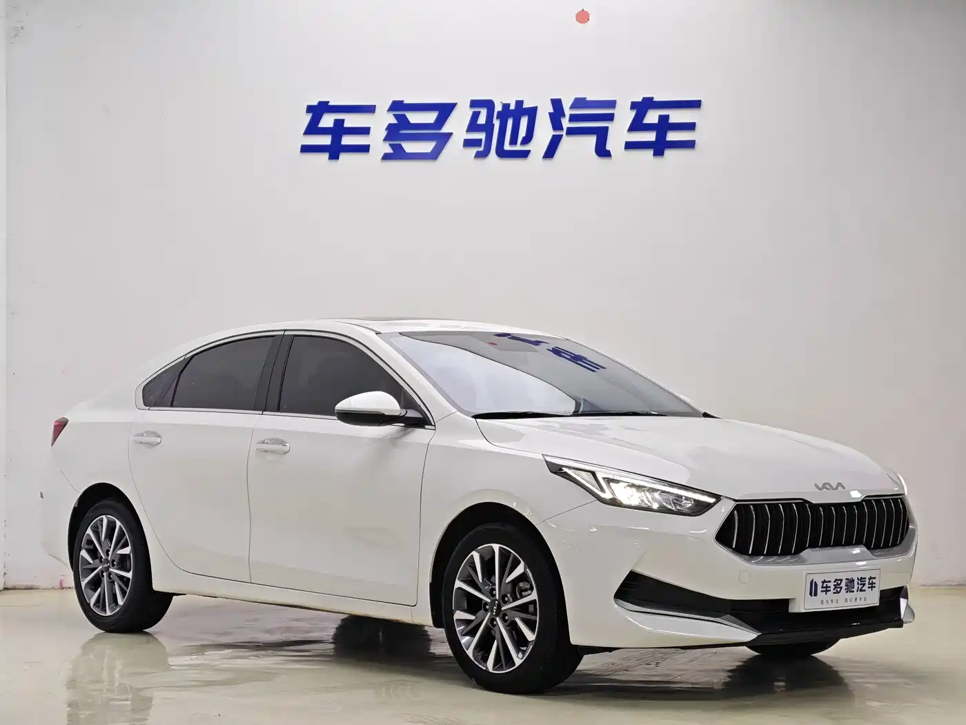 Kia K3 2023 2021 Facelift 1.5L CVT Fashion Edition