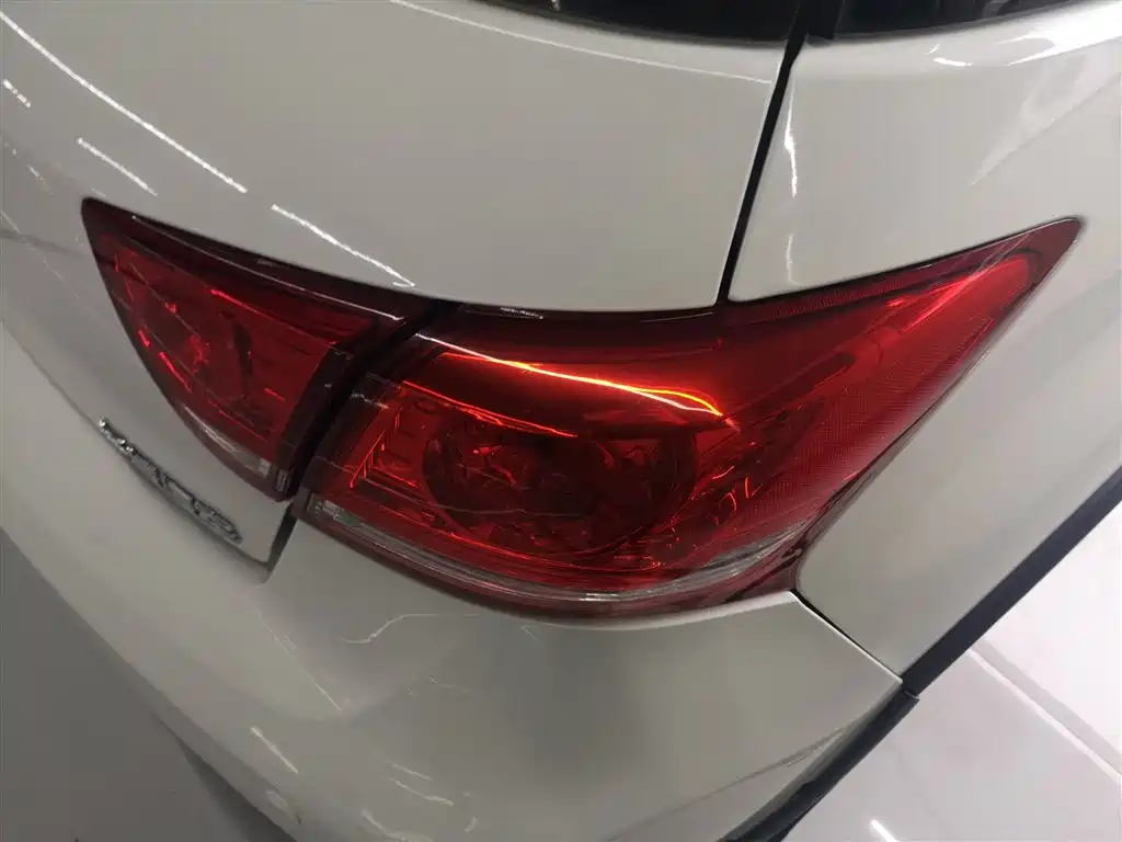 Haval H1 2016 Red Label 1.5L AMT Comfort фото 24