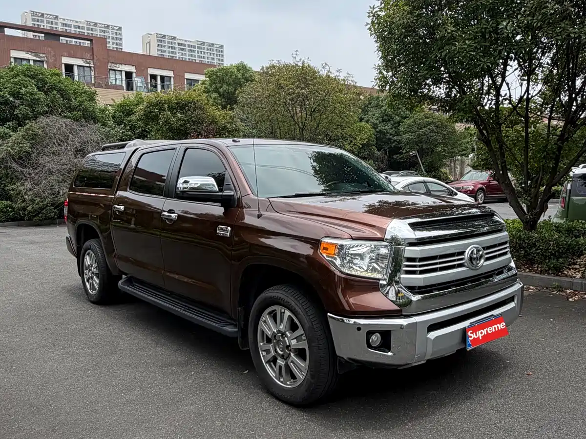 Toyota Tundra 2014 5.7L 1794 Edition фото 3