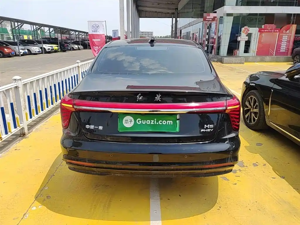 Hongqi H5 PHEV 2025 130 Super Hybrid Edition фото 6