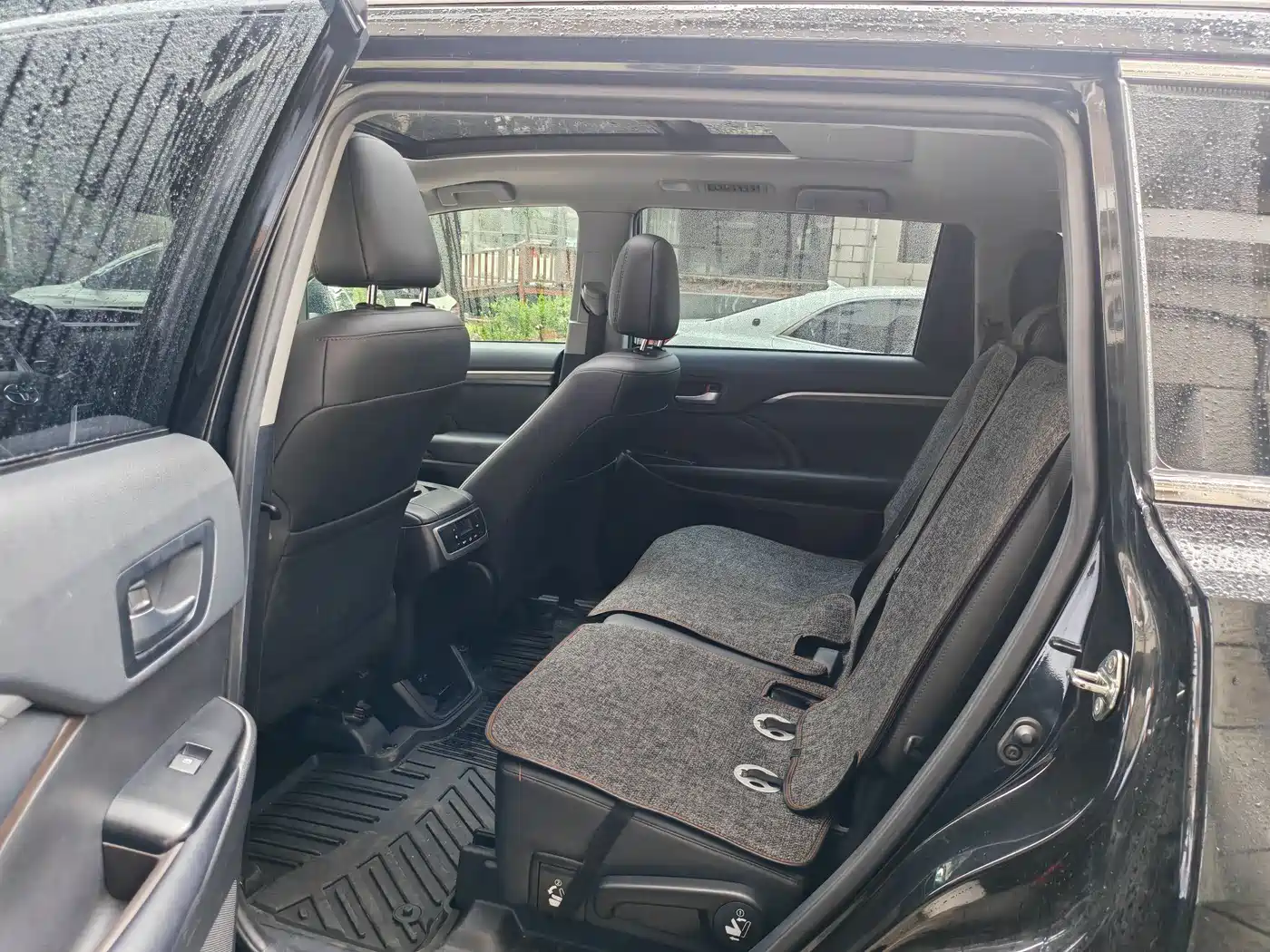 Toyota Highlander 2018 2.0T 4WD Ultimate 7-seater China VI фото 8