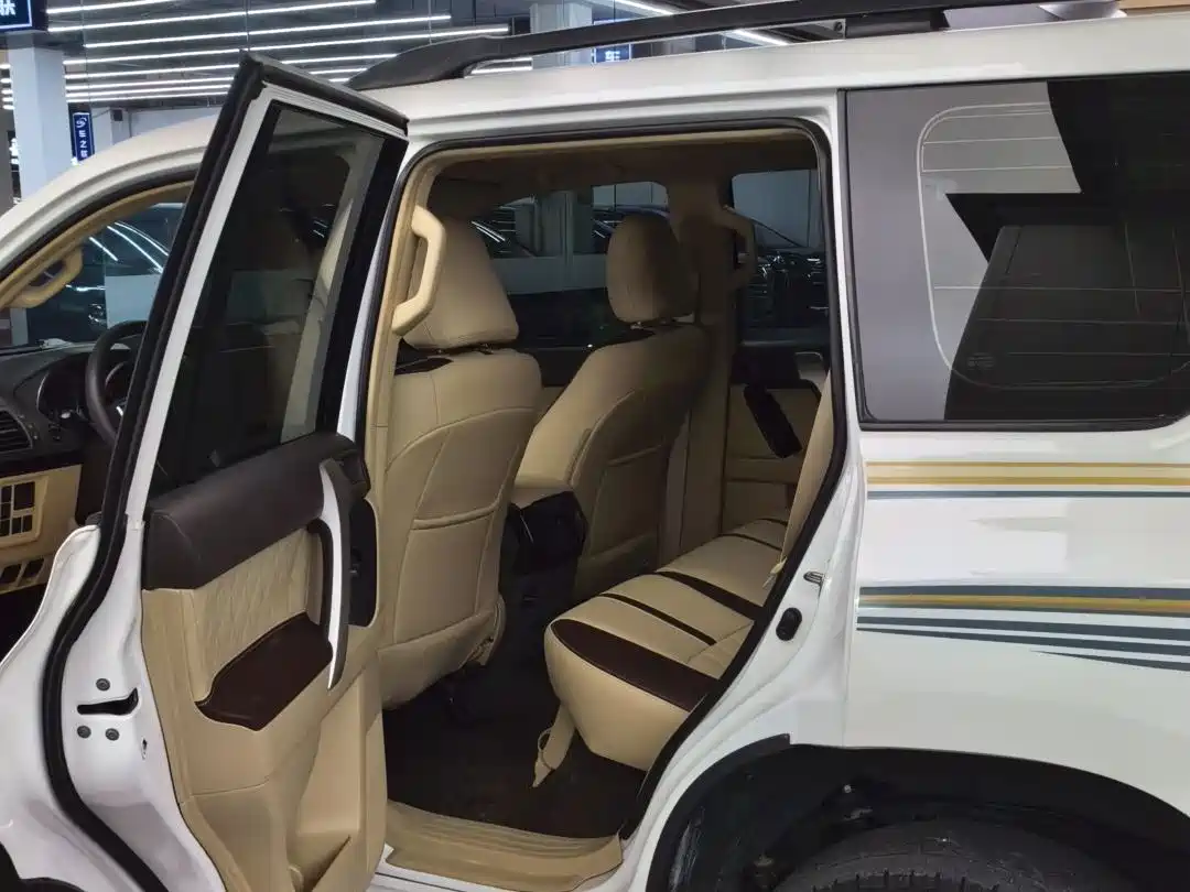 Toyota Prado 2015 2.7L Automatic Standard фото 8