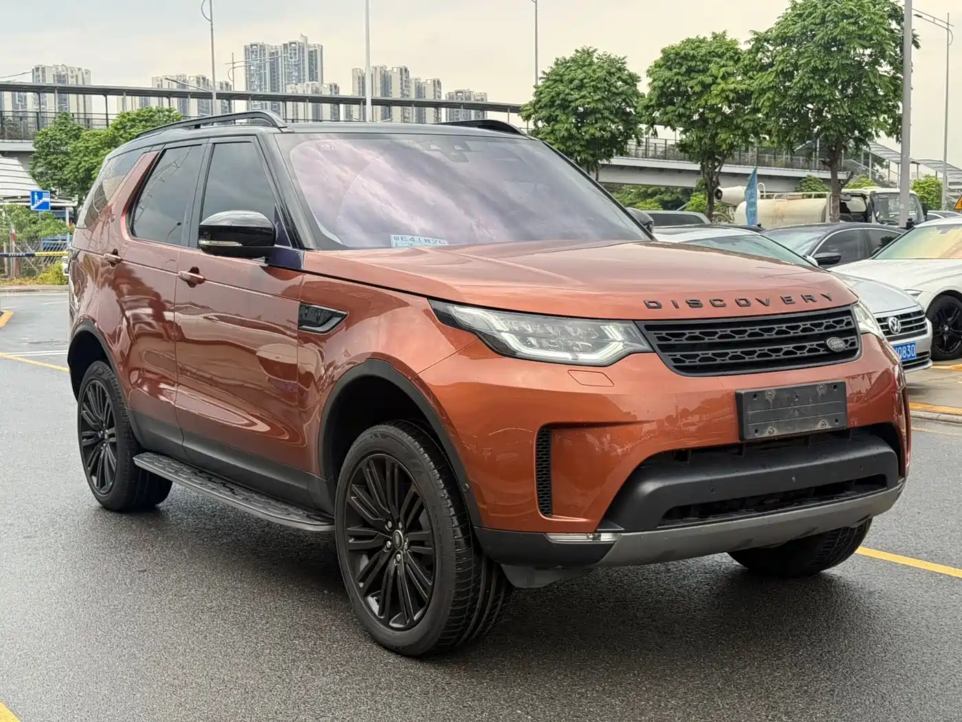 Land Rover Discovery 2017 3.0 SC V6 HSE фото 3