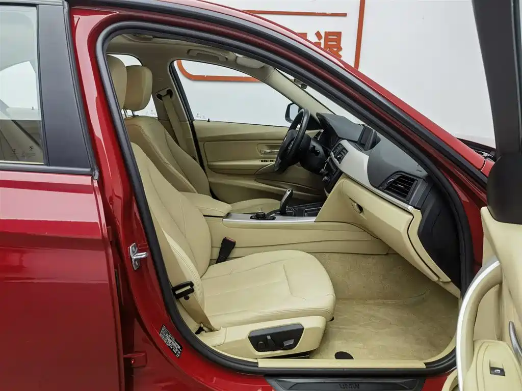 BMW 3 Series 2015 320i Super Joy Fashion фото 23
