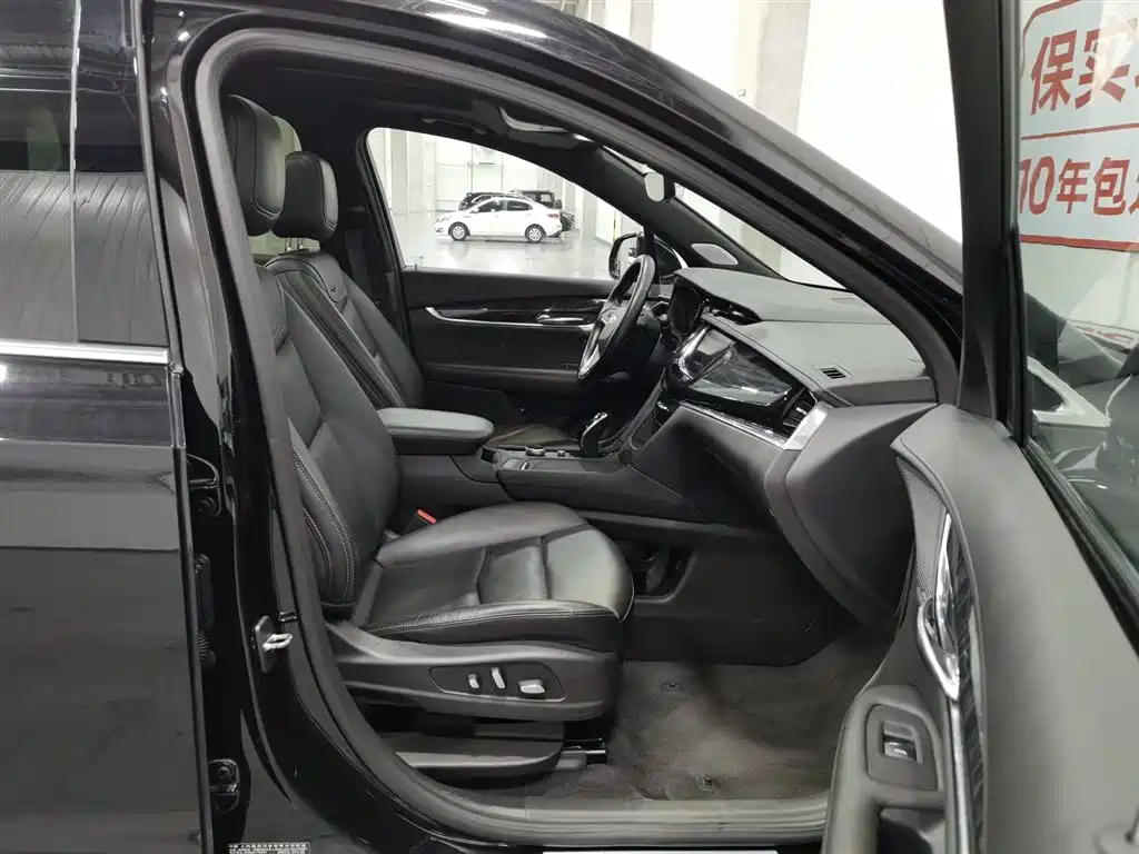 Cadillac XT6 2022 2.0T 6-Seater 4WD Luxury Edition фото 23