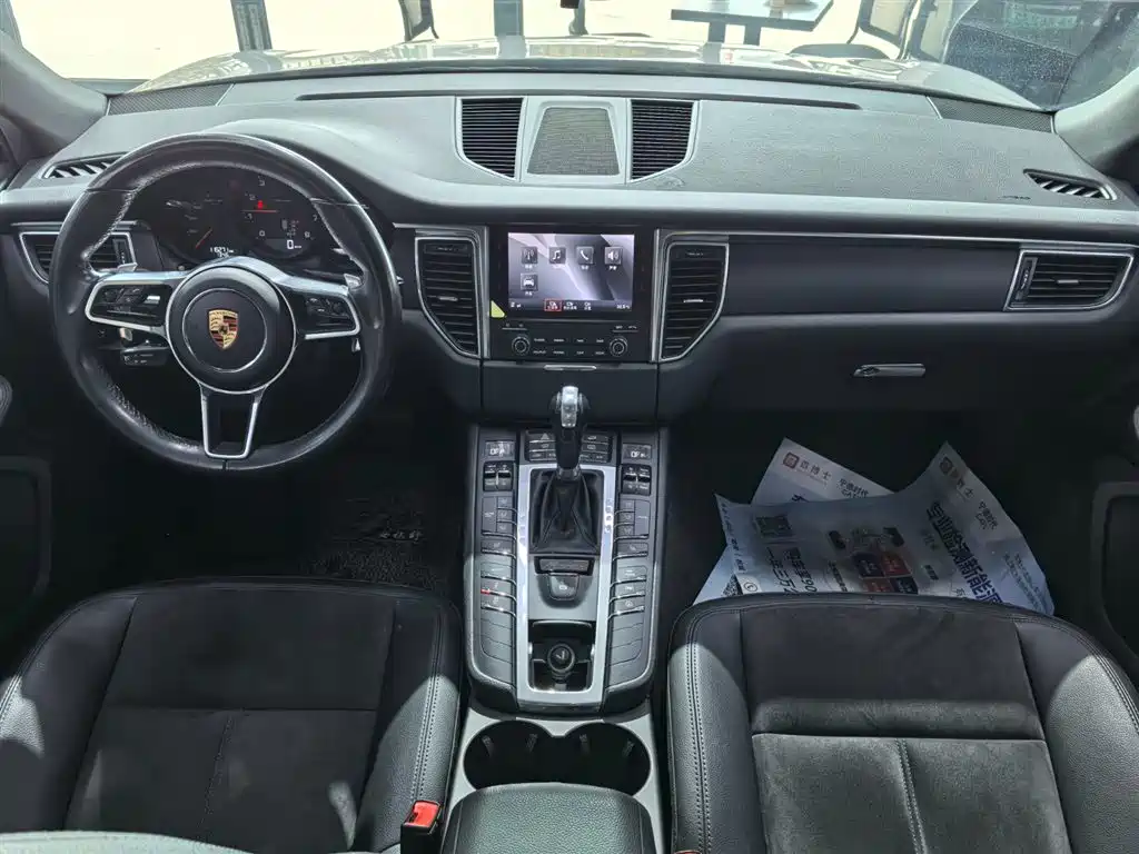 Porsche Macan 2017 Macan 2.0T фото 5
