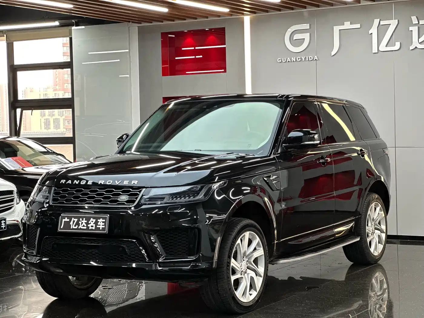 Land Rover Range Rover Sport 2018 3.0 SC V6 HSE DYNAMIC