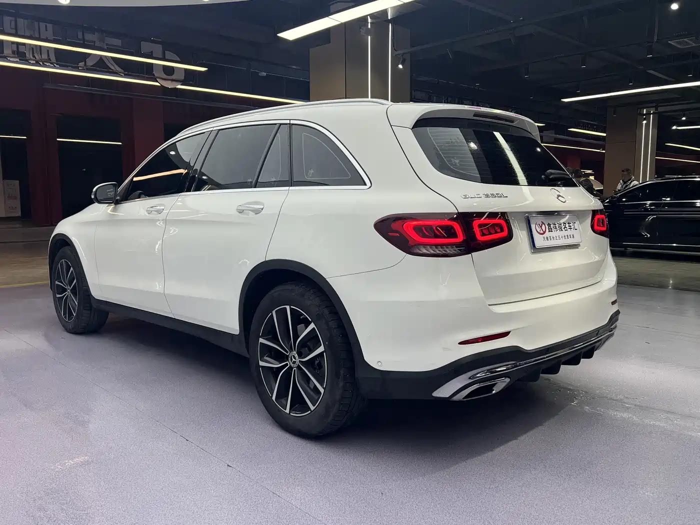 Mercedes-Benz GLC 2022 Model GLC 260 L 4MATIC Luxury Edition фото 16