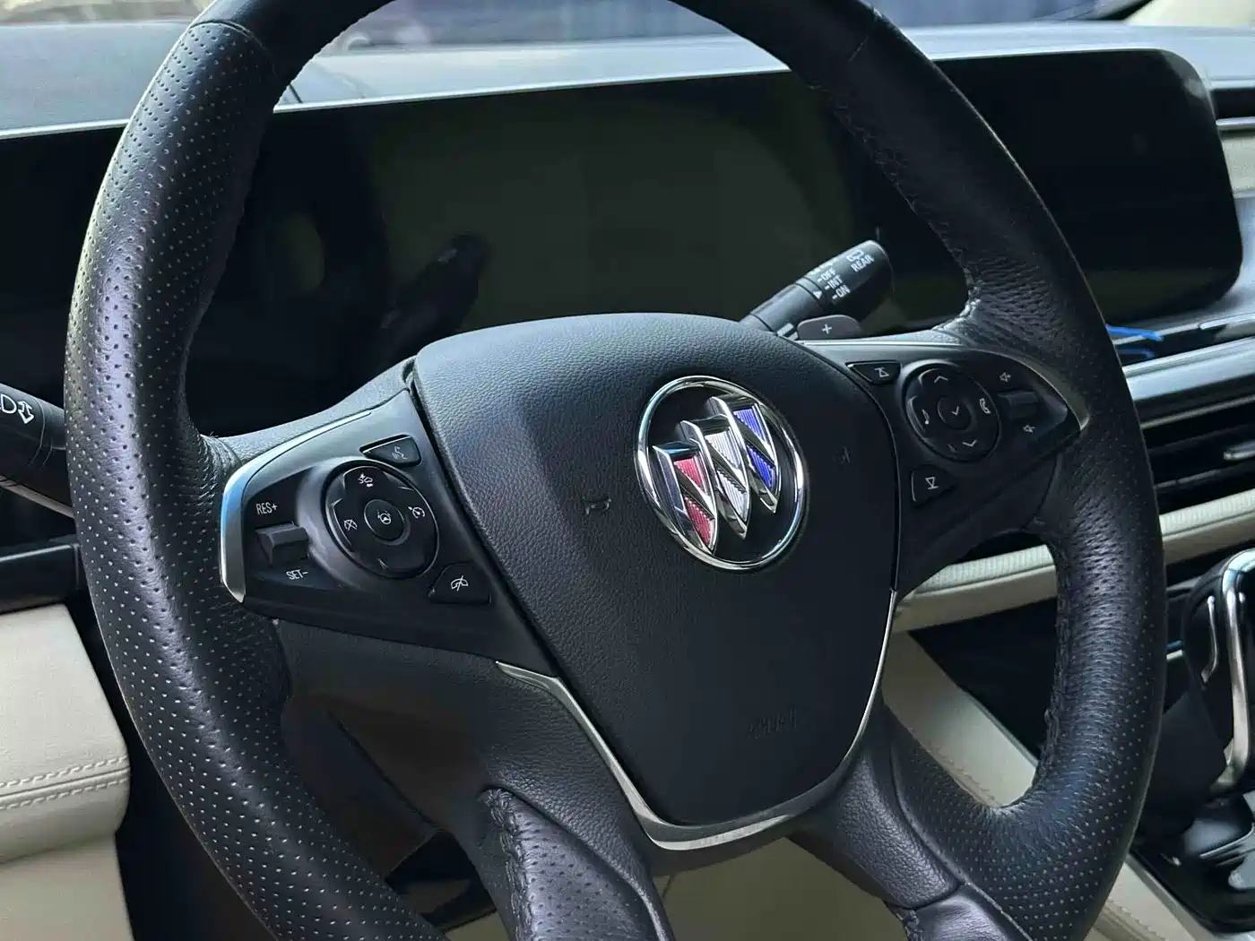 BUICK GL8