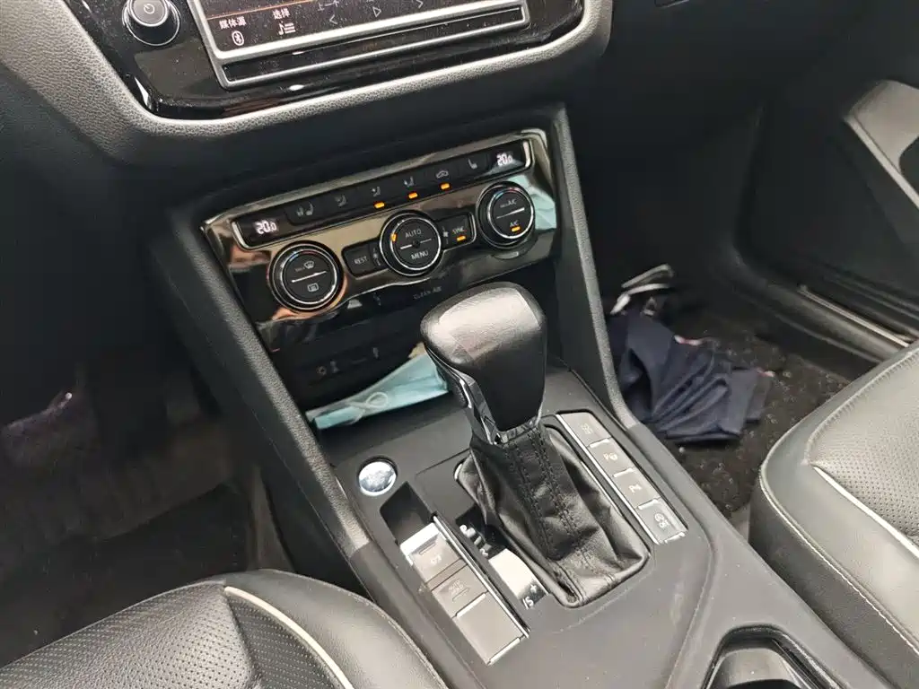 Volkswagen Tiguan L 2017 330TSI Automatic 2WD Flagship Edition фото 10