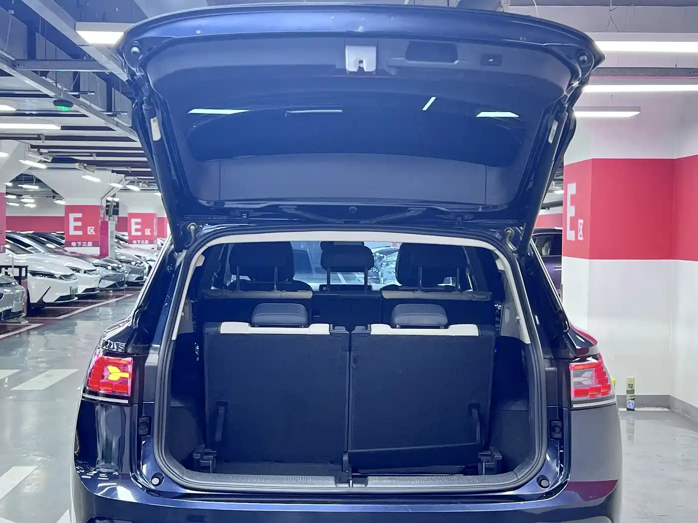 Volkswagen ID.6 CROZZ 2022 Long Range PRO Edition фото 4