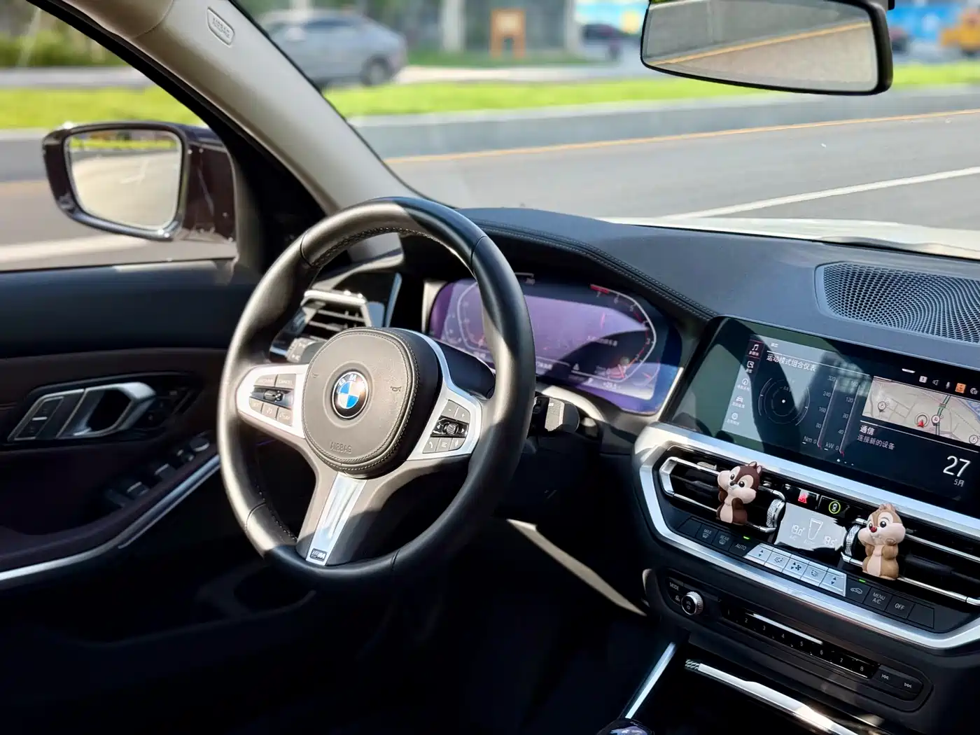 BMW 3 Series 2022 Facelift 325i M Sport Shadow Edition фото 13