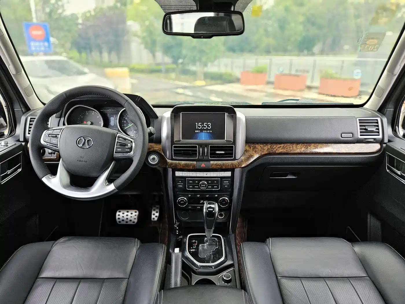 BAIC ORV Beijing Off-Road BJ80 2017 2016 2.3T Auto Premium Edition