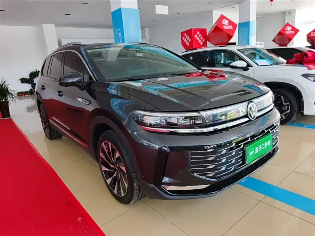 Volkswagen Talagon 2025 Model 450TSI AWD Premium 6-Seater фото 4