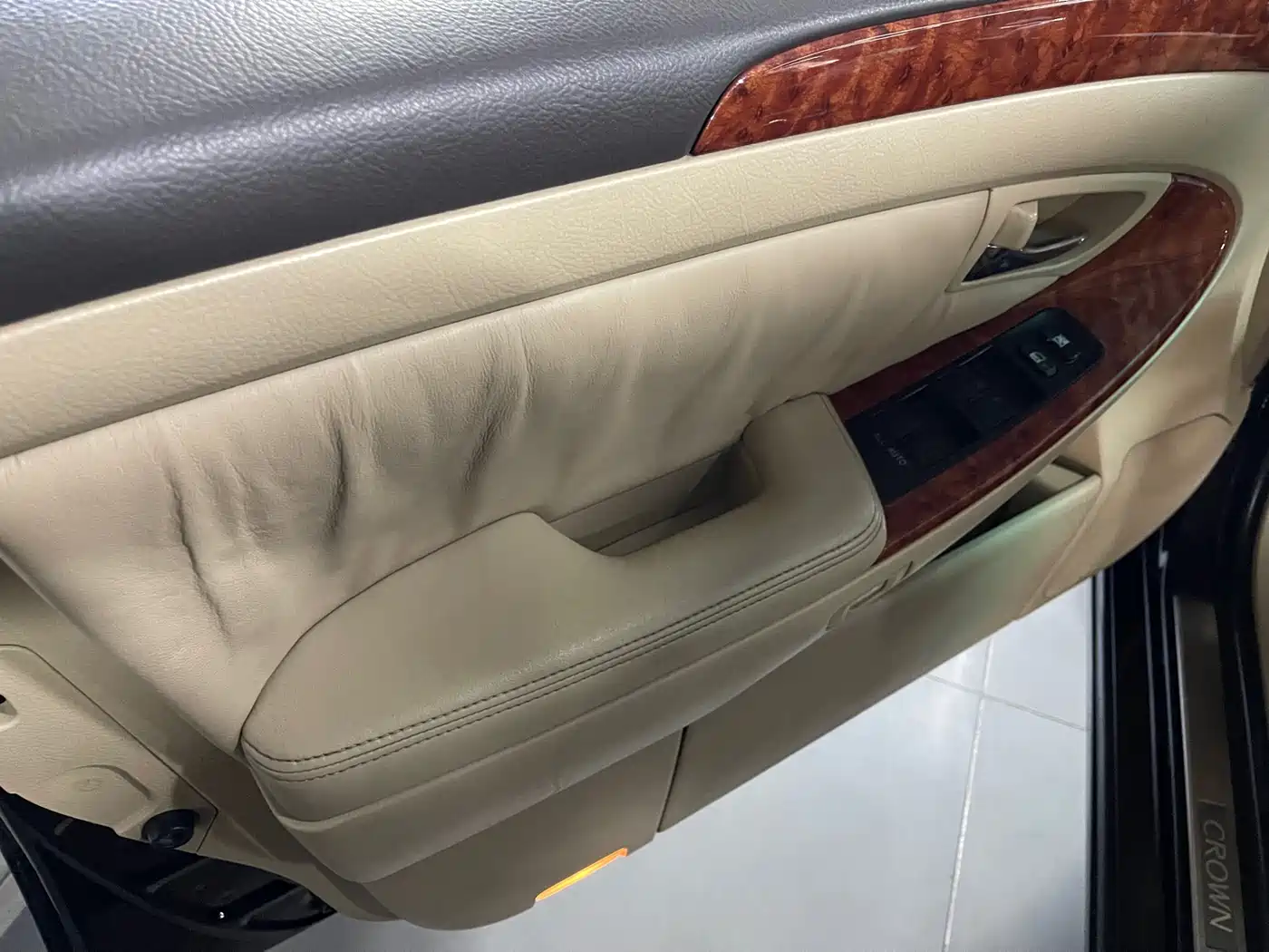 Toyota Crown 2007 2.5L Royal Leather Edition фото 15