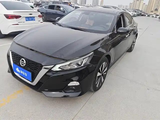 NISSAN TEANA