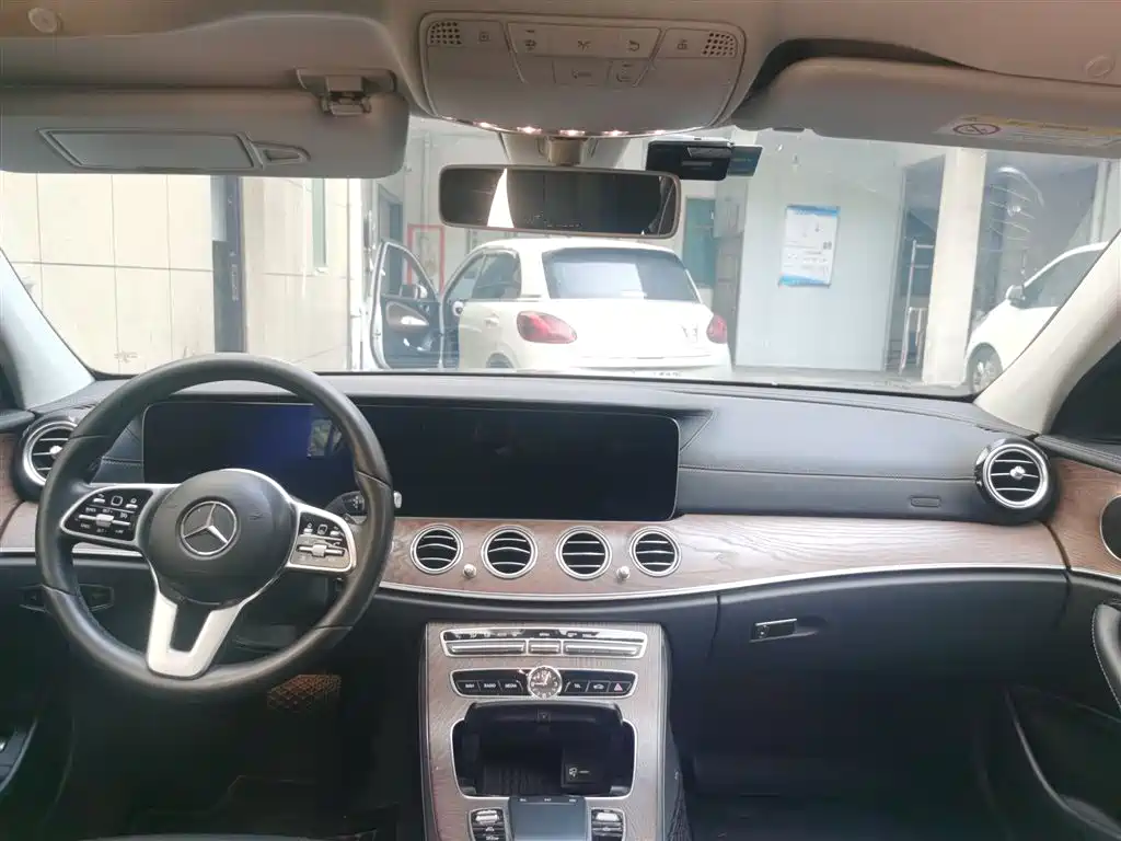 Mercedes-Benz E-Class 2019 Facelift E 300 L Fashion фото 9