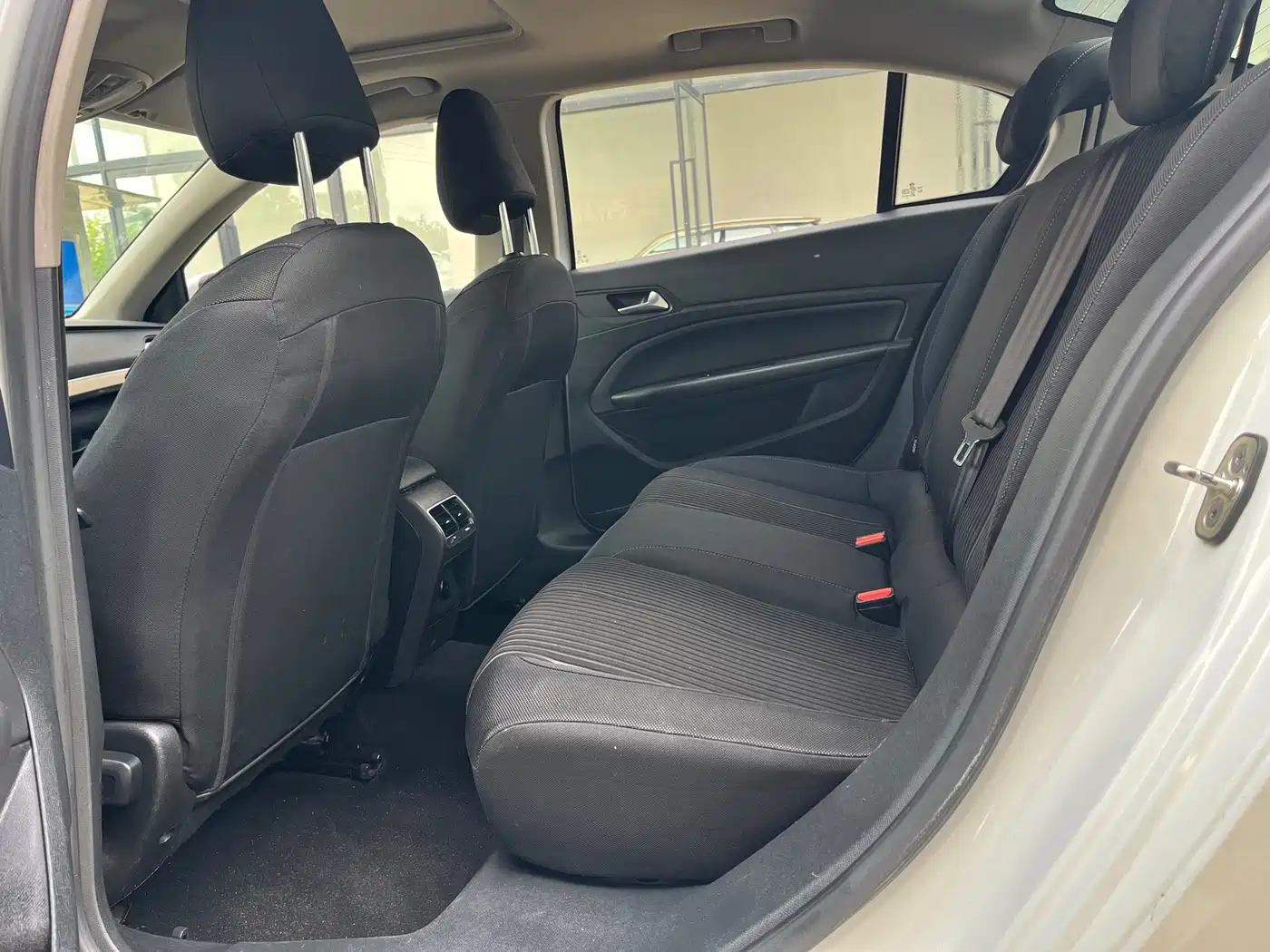 Peugeot 408 2018 Facelift 350THP Automatic Luxury фото 8