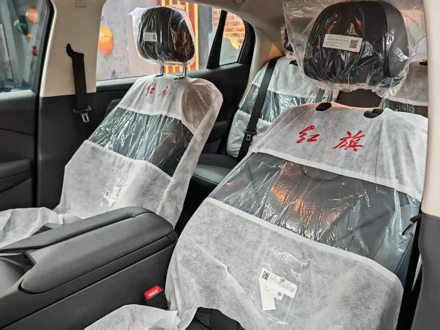 Hongqi E-QM5 2025 610km PLUS фото 12