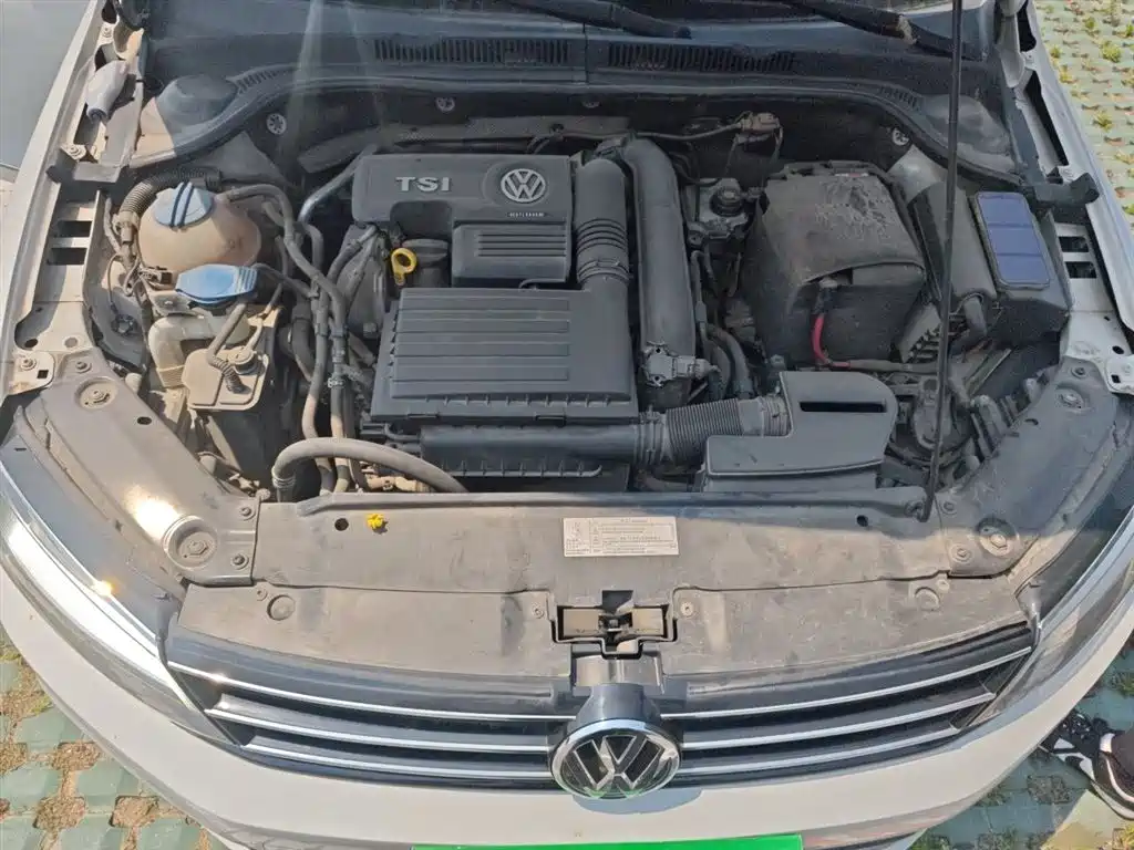 Volkswagen Sagitar 2017 230TSI Automatic Comfort фото 11