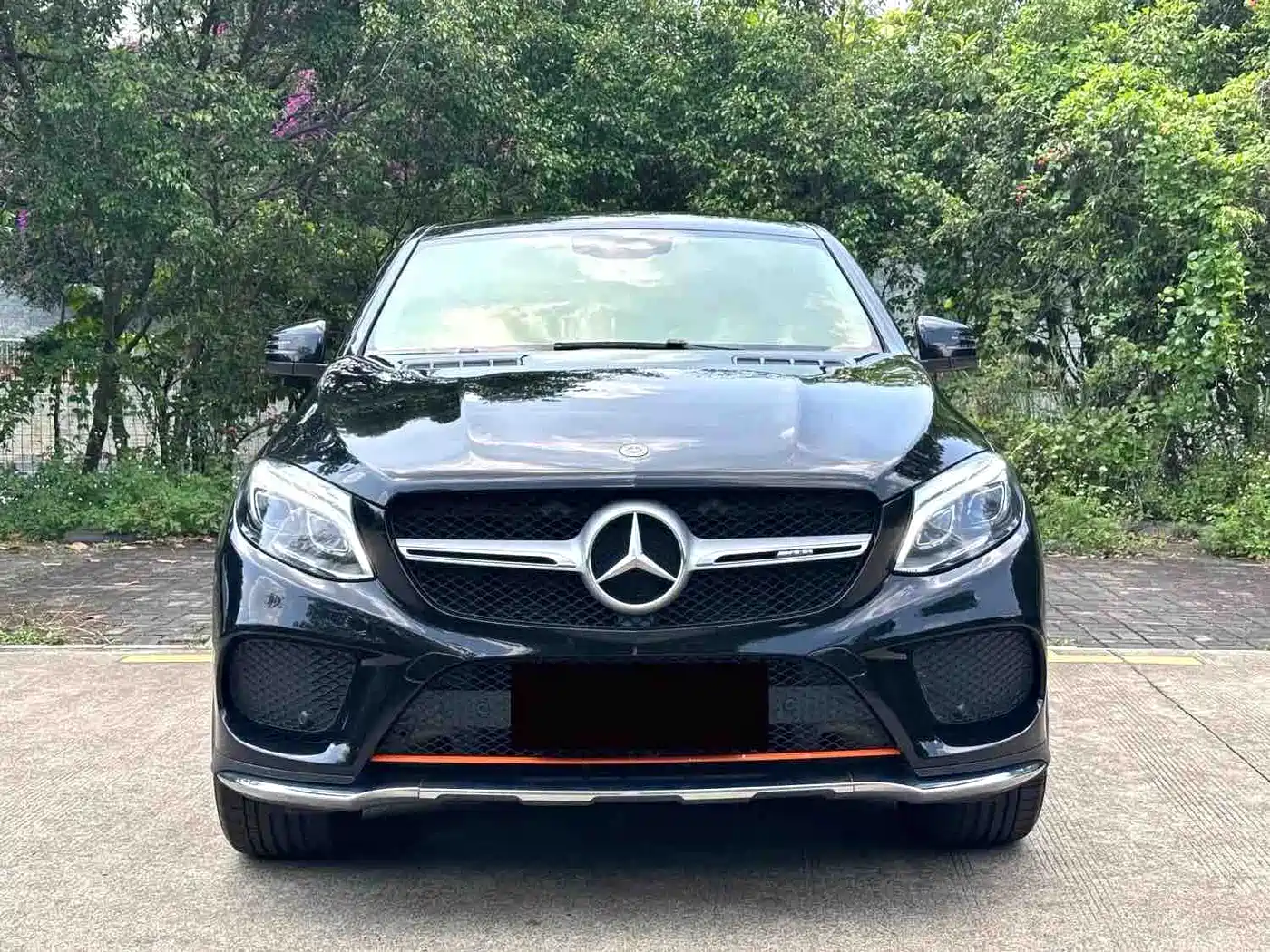 Mercedes-Benz GLE Coupe 2017 GLE 320 4MATIC Coupe SUV фото 2
