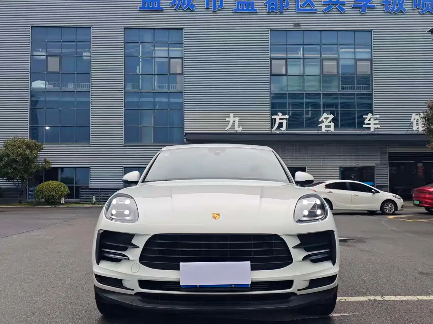 Porsche Macan 2021 Macan 2.0T фото 2