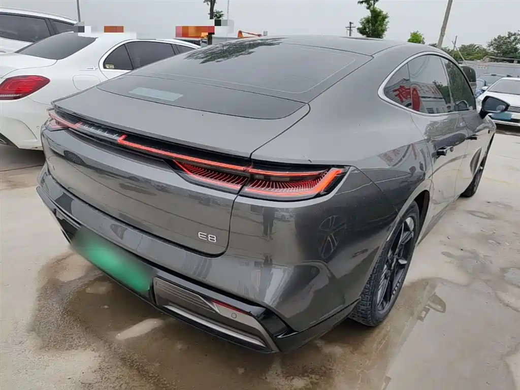 Geely Galaxy Galaxy E8 2024 Model 550km RWD Soaring Dragon Edition фото 7