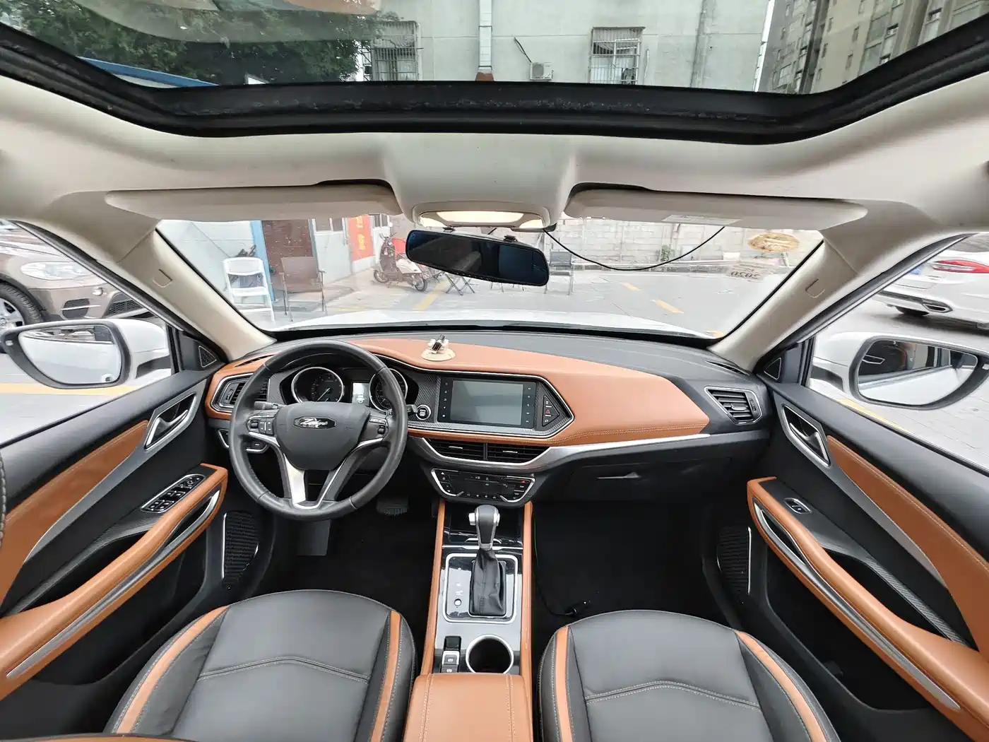 Zotye T300 2018 2017 1.5T CVT Executive