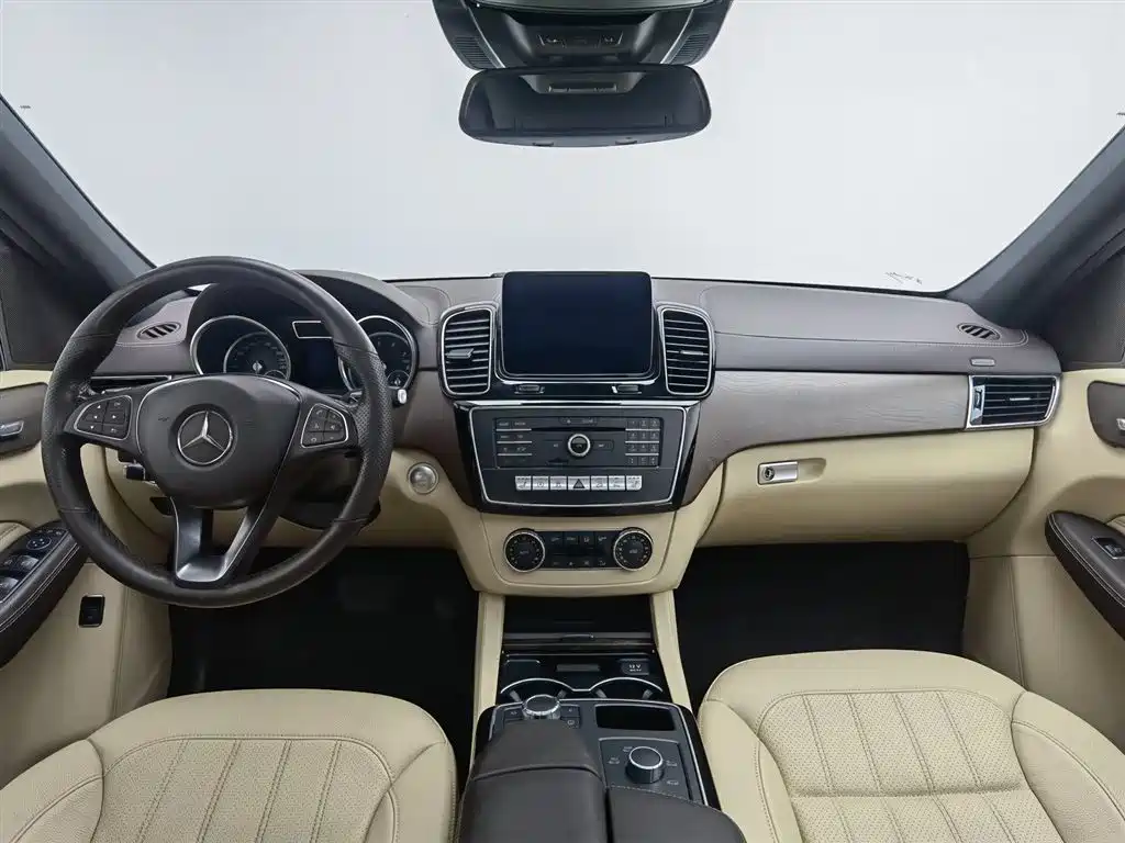Mercedes-Benz GLE 2018 GLE 320 4MATIC Luxury Ultimate Edition фото 5