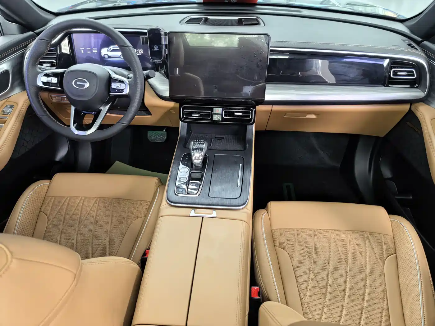 GAC Trumpchi Trumpchi GS8 2025 Pilot Series 2.0TGDI 2WD Luxury Edition 5-seater фото 6