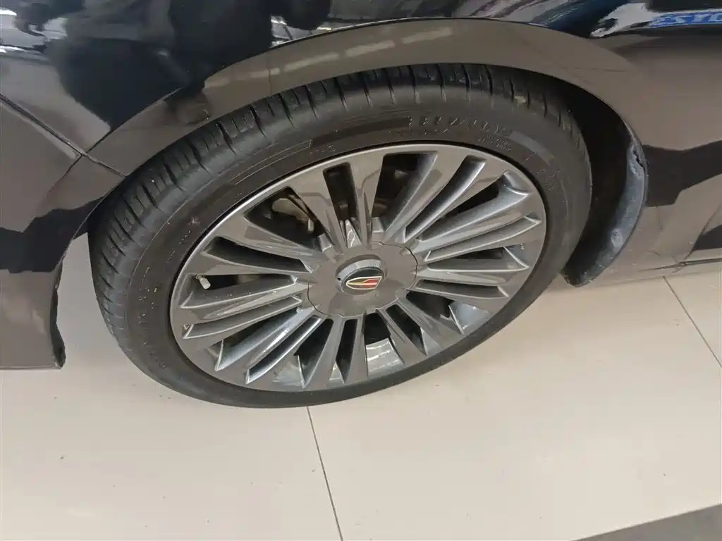 Hongqi H5 2020 1.8T Automatic Smart Connection Qi Rhythm Edition фото 23