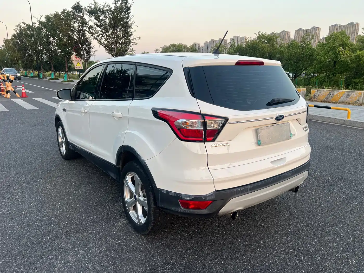 Ford Kuga 2018 2017 EcoBoost 180 FWD Elite