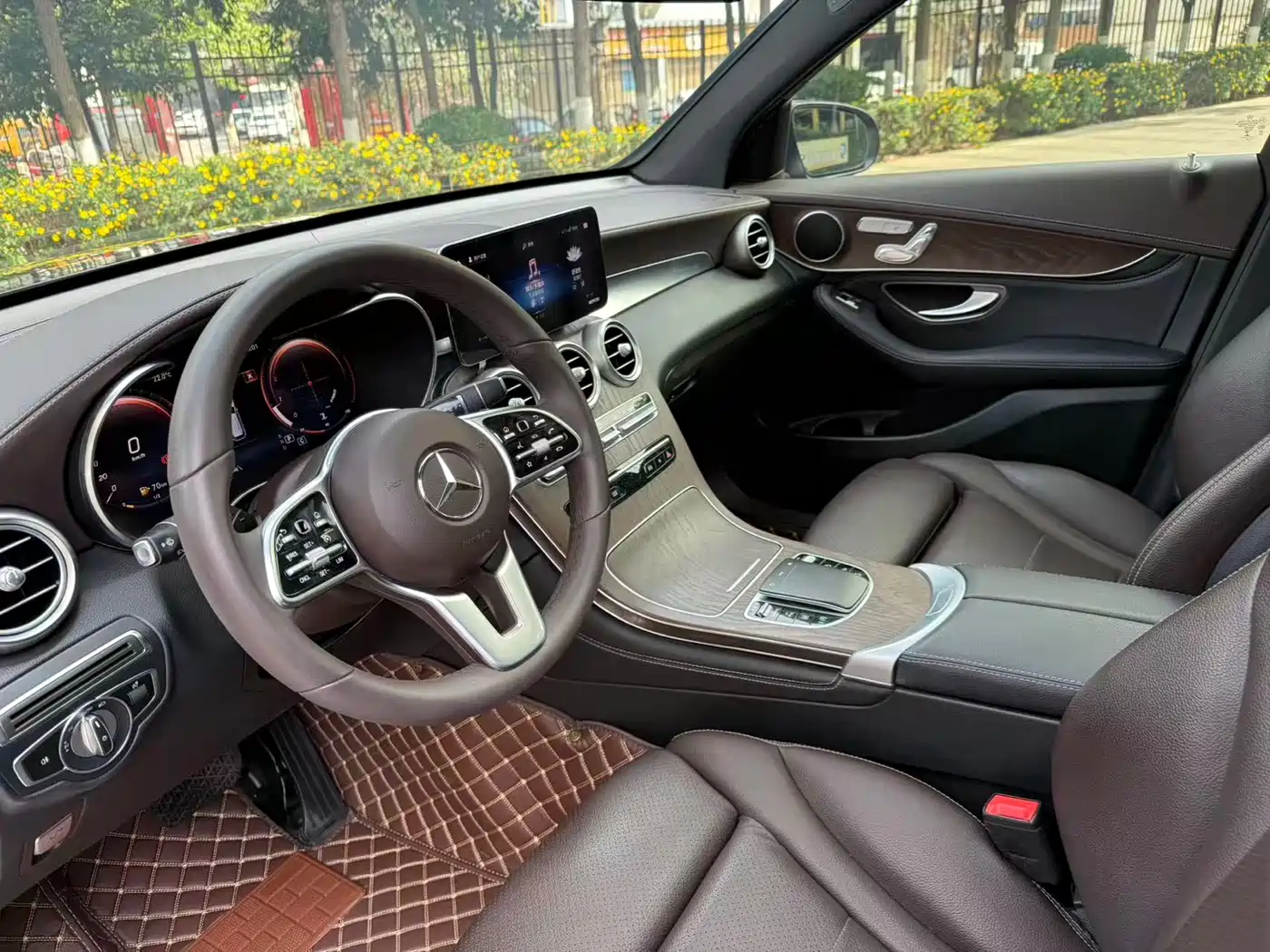 Mercedes-Benz GLC 2020 Facelift GLC 300 L 4MATIC Luxury фото 20