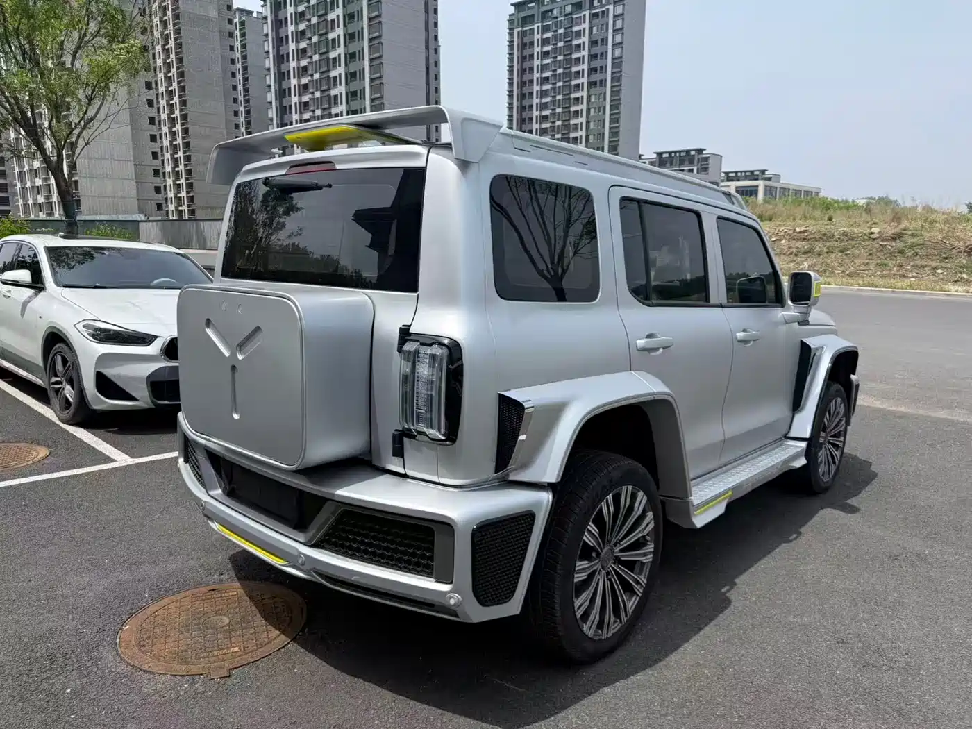 Crossboundary Auto Co-created Tank 300 2021 2.0T Cyber Tank фото 9