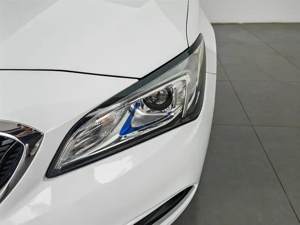 Buick Verano 2017 Sedan 15S Automatic Leading фото 7
